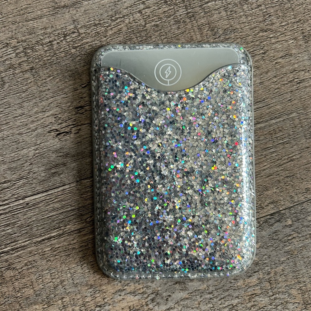 NEW poppy magnetic card holder works with MagSafe comparable cases and iPhone